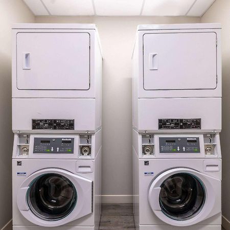 Microtel Inn & Suites Dorval Qc Kültér fotó