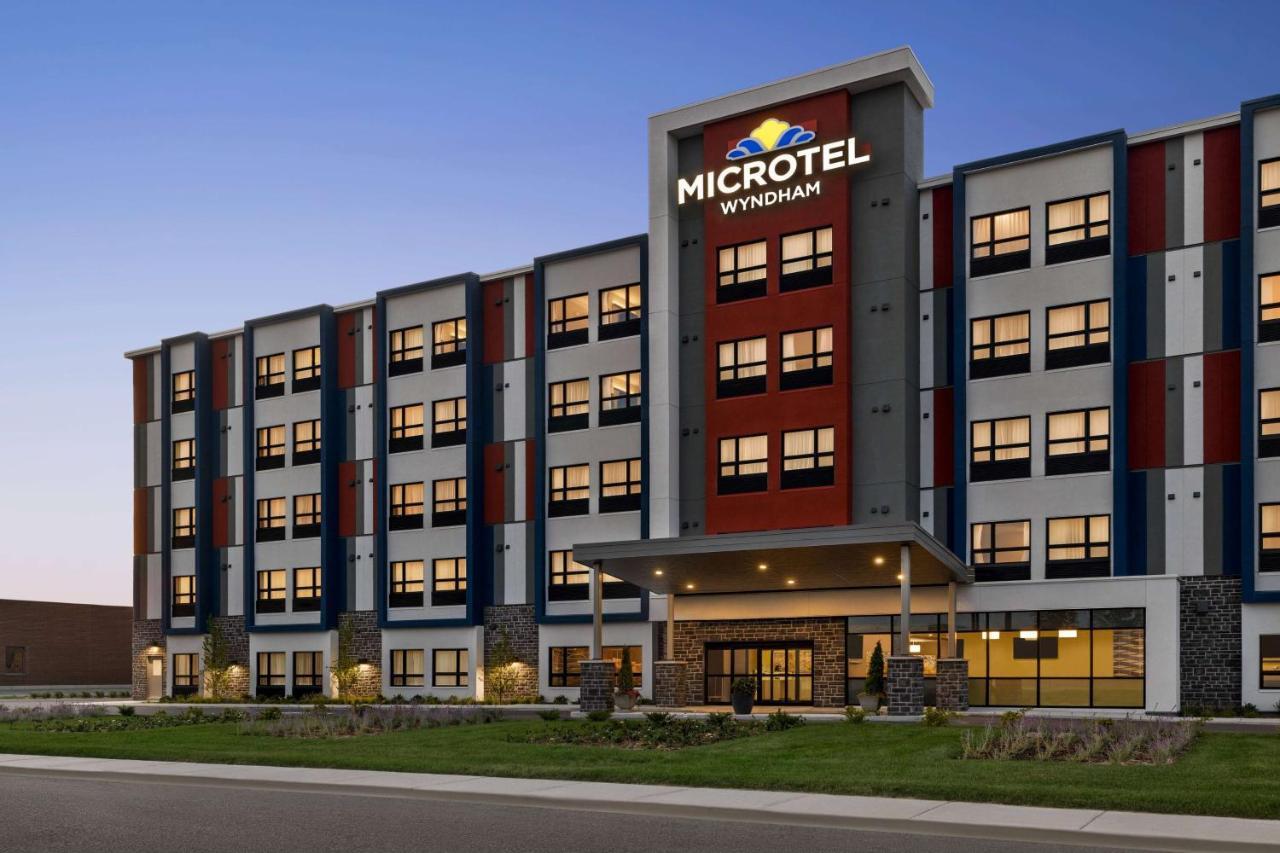 Microtel Inn & Suites Dorval Qc Kültér fotó
