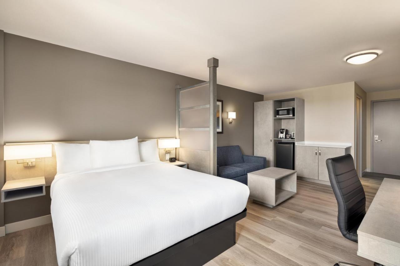 Microtel Inn & Suites Dorval Qc Kültér fotó