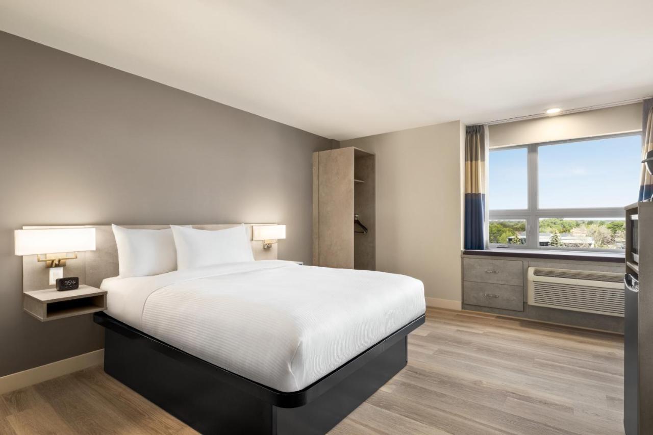 Microtel Inn & Suites Dorval Qc Kültér fotó